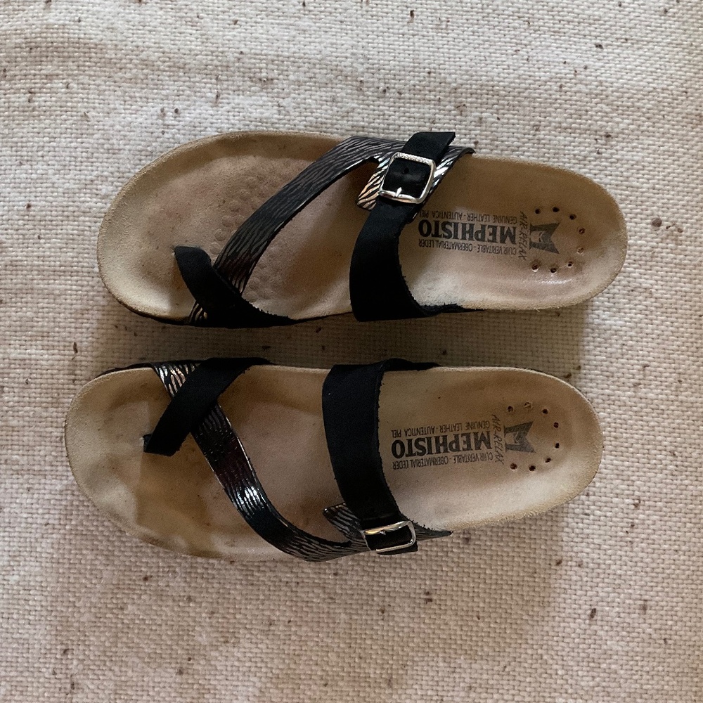 Mephisto | Helen Mix Black Leather Sandal in Black Zebra sz 37